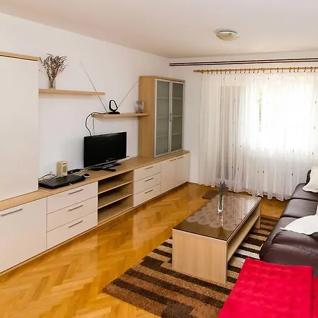 Peran Šibenik